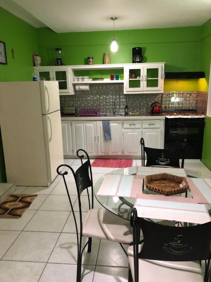 Tropical Apartments Tobago Scarborough Ngoại thất bức ảnh
