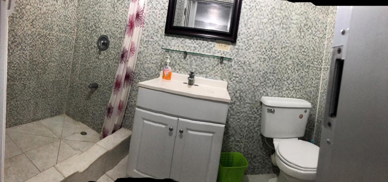 Tropical Apartments Tobago Scarborough Ngoại thất bức ảnh