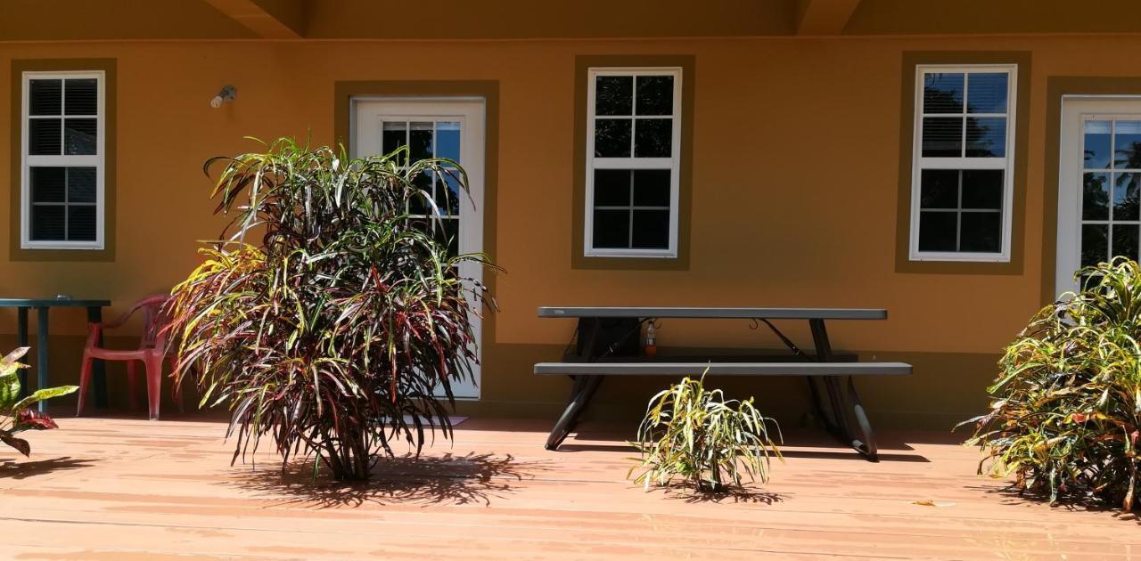 Tropical Apartments Tobago Scarborough Ngoại thất bức ảnh